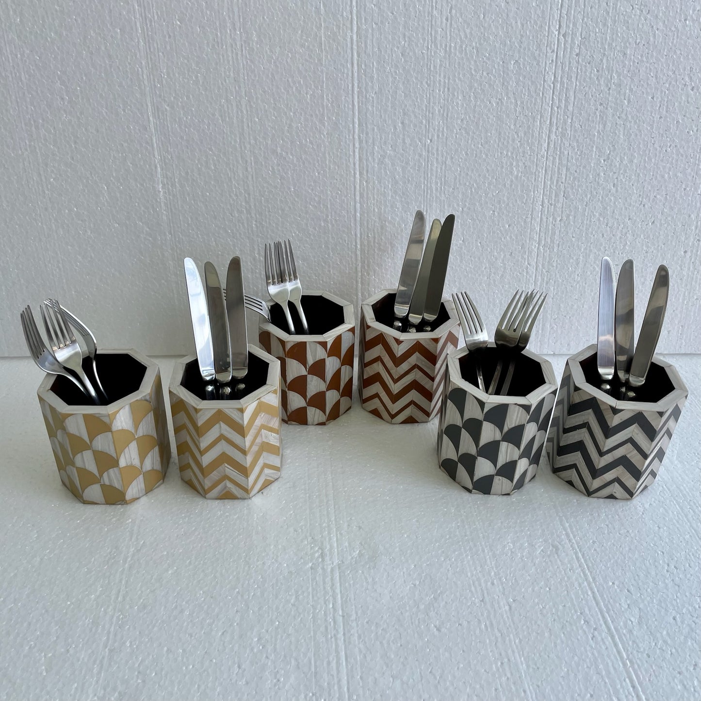 Cutlery holder